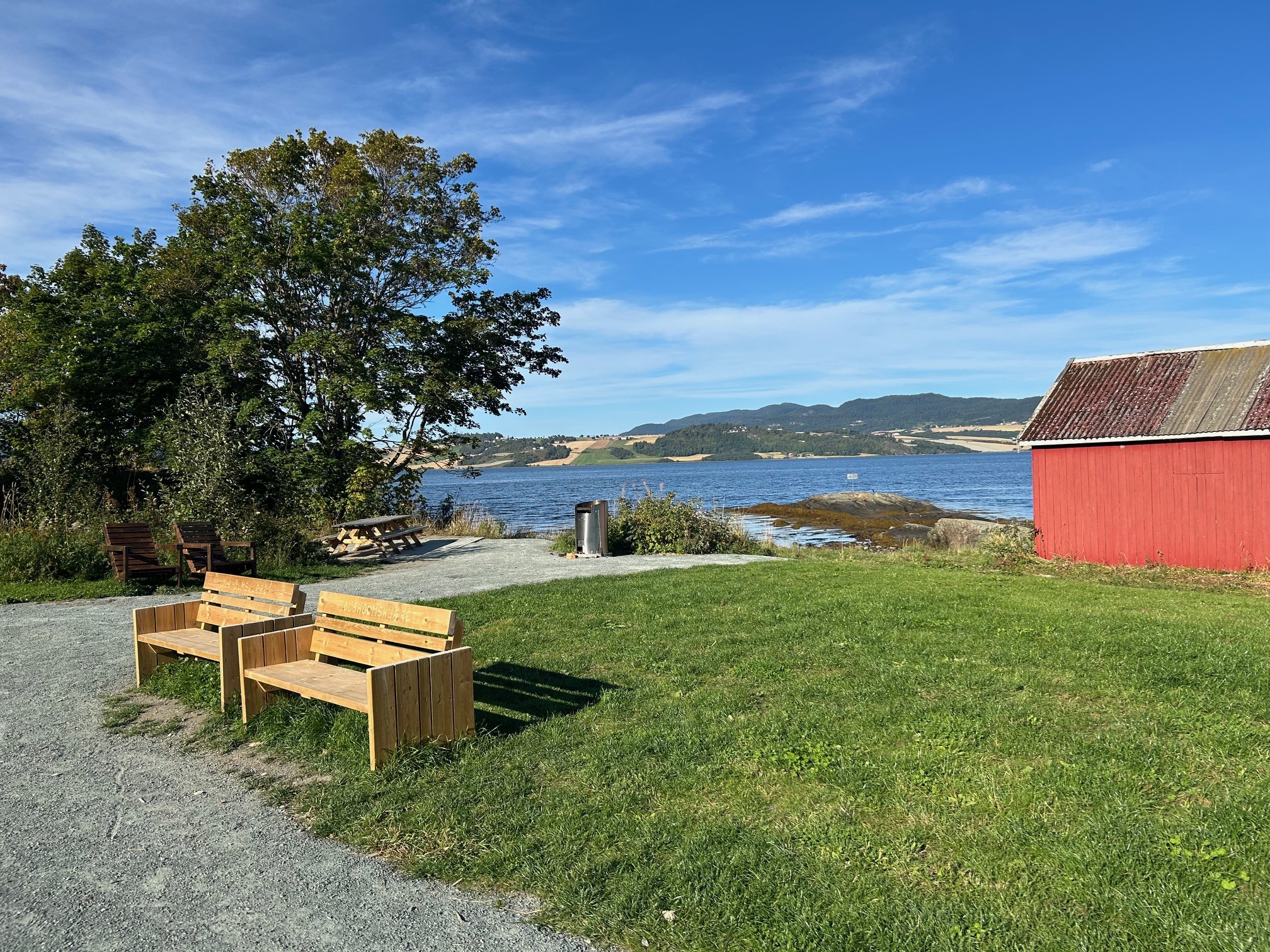 Ølsholmskjæret grillplass ved storenaust